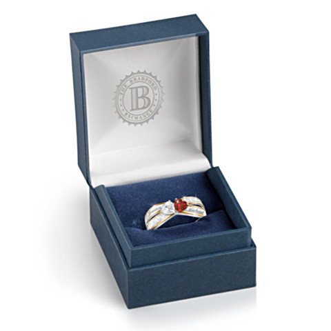 Deux coeurs deviennent âmes mates topaze et grenat gravé bague Deux coeurs deviennent âmes mates topaze et grenat gravé bague