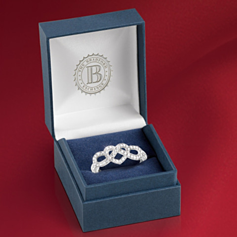 Personalized Lover's Knot Ring With 12 Diamonds Personalized Lover's Knot Ring With 12 Diamonds