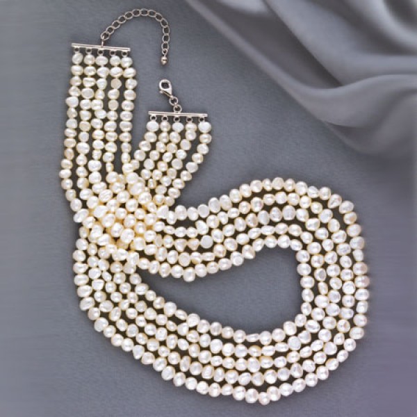 Beautys Gift Pearl Necklac