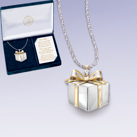 Sisters Gift Of Love Pendan Sisters Gift Of Love Pendan